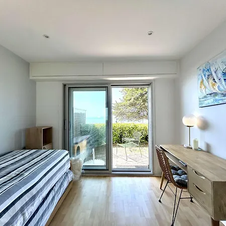 Apartment 3 Pieces Avec Terrasse, Proche Commerces Et - Fr-1-245-170 *